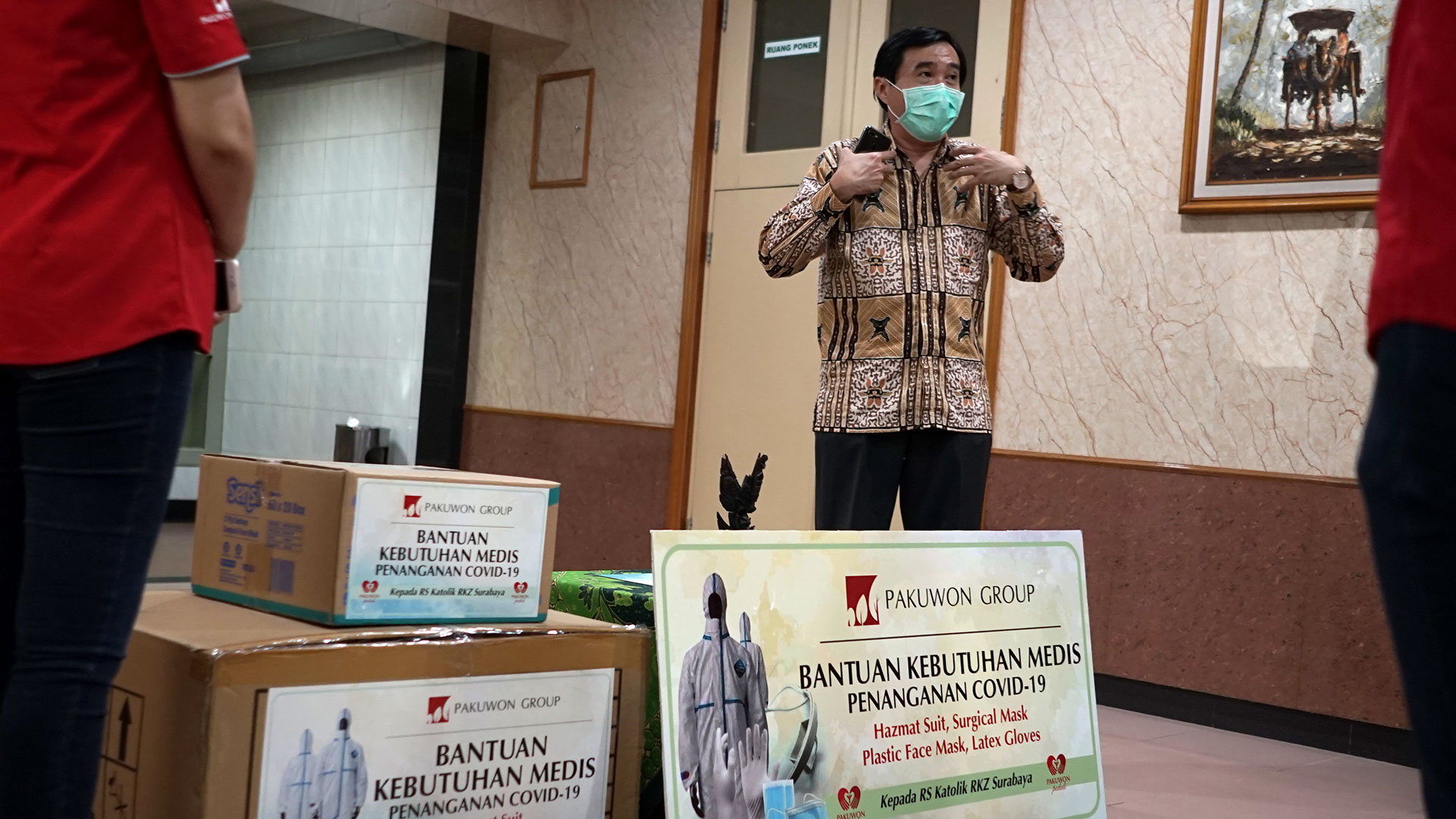 \App\Helpers\getUpload($galleryId)->alt