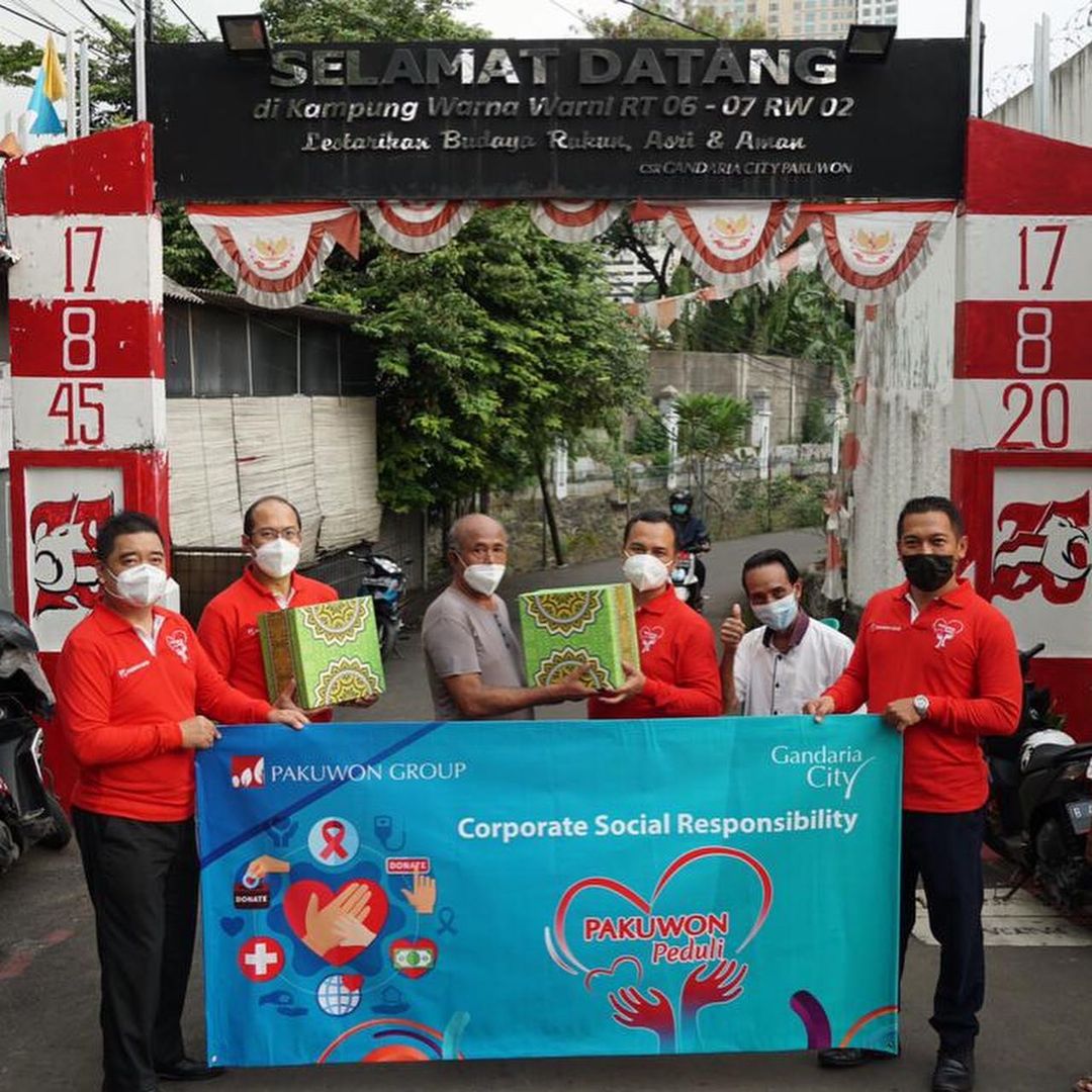 \App\Helpers\getUpload($galleryId)->alt