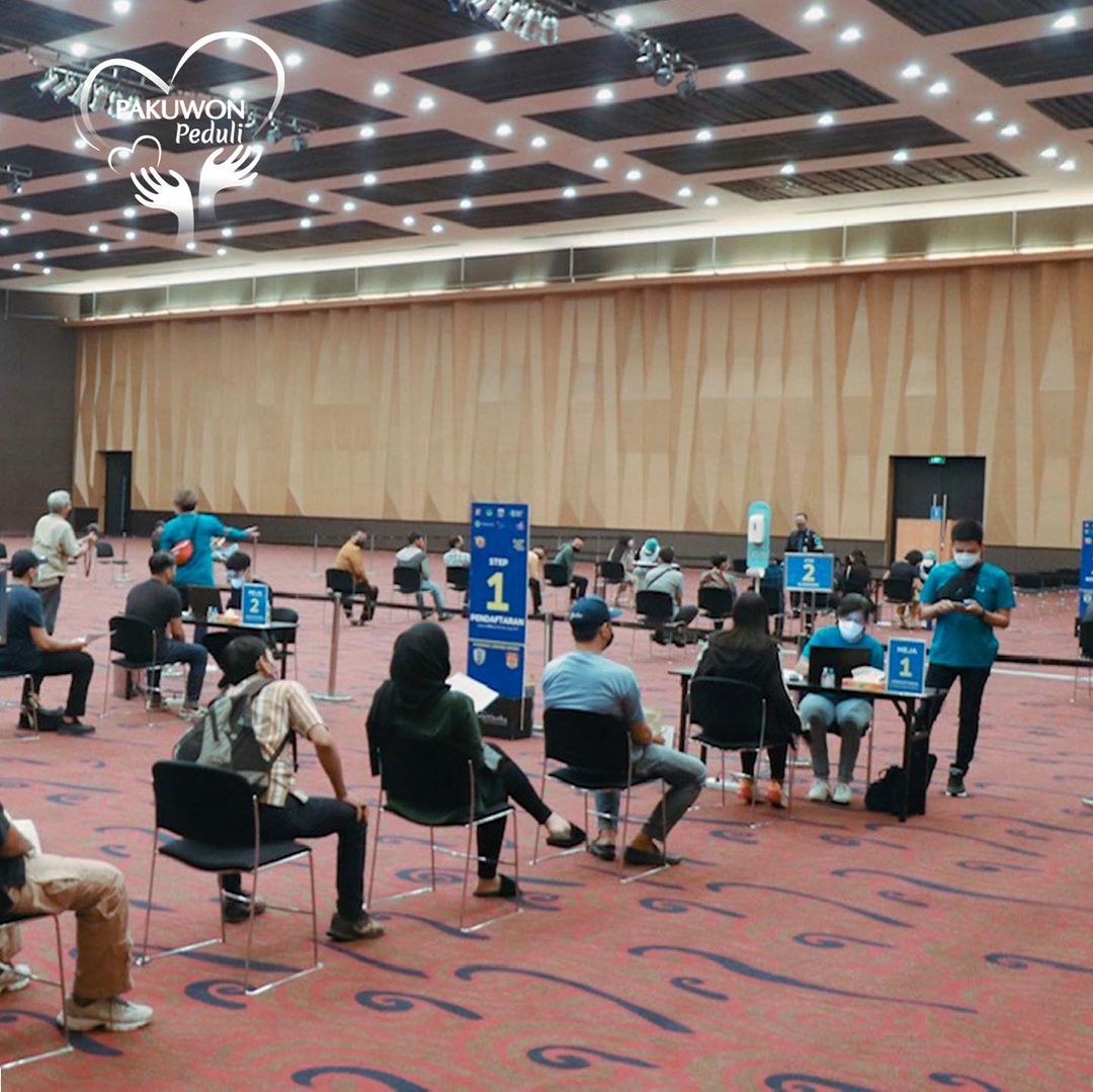 \App\Helpers\getUpload($galleryId)->alt