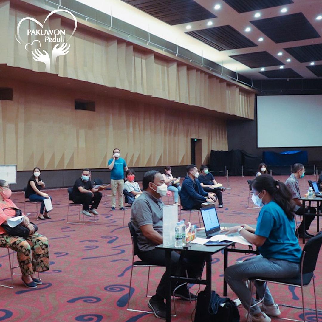 \App\Helpers\getUpload($galleryId)->alt