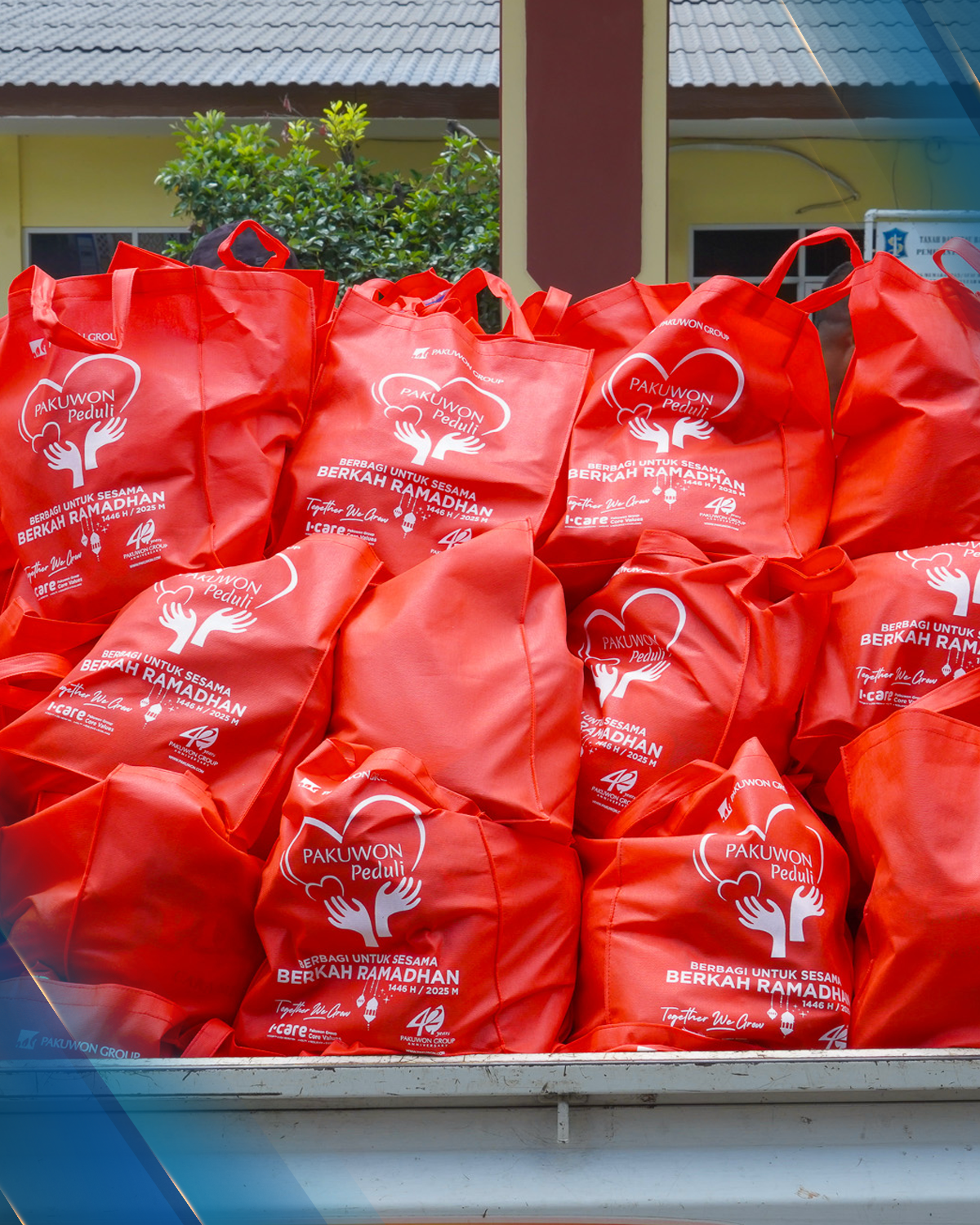 \App\Helpers\getUpload($galleryId)->alt