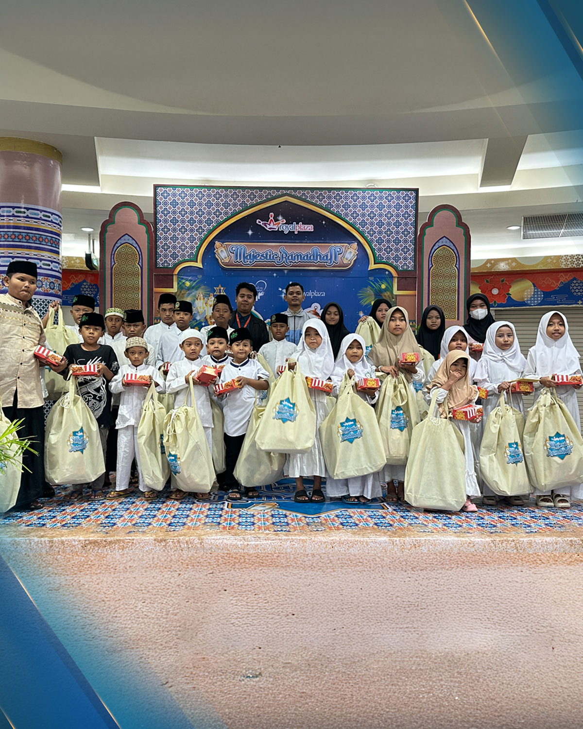 \App\Helpers\getUpload($galleryId)->alt