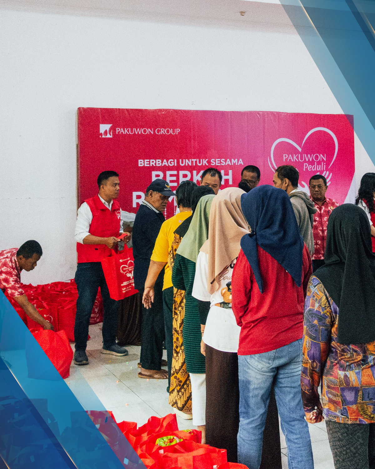 \App\Helpers\getUpload($galleryId)->alt