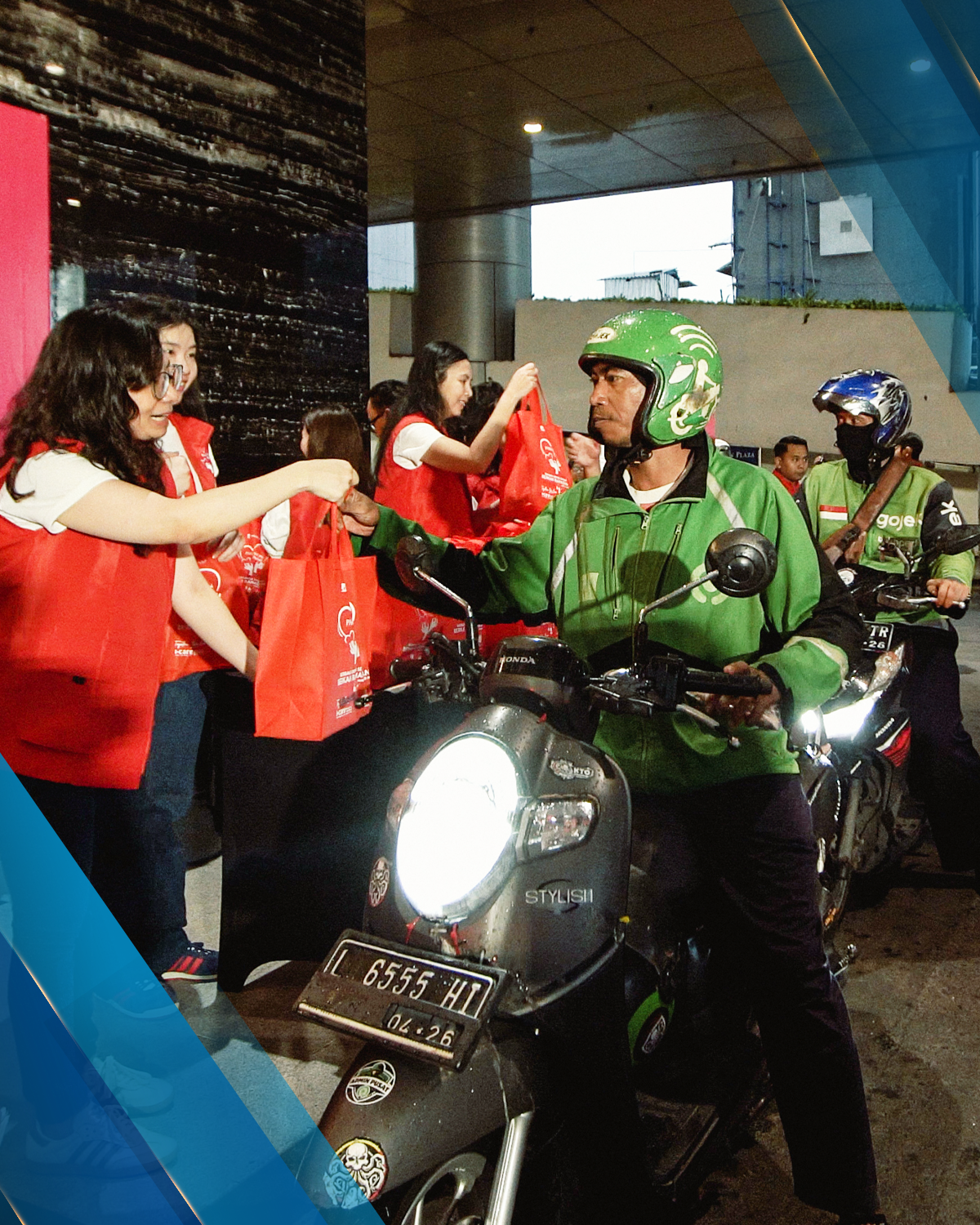 \App\Helpers\getUpload($galleryId)->alt