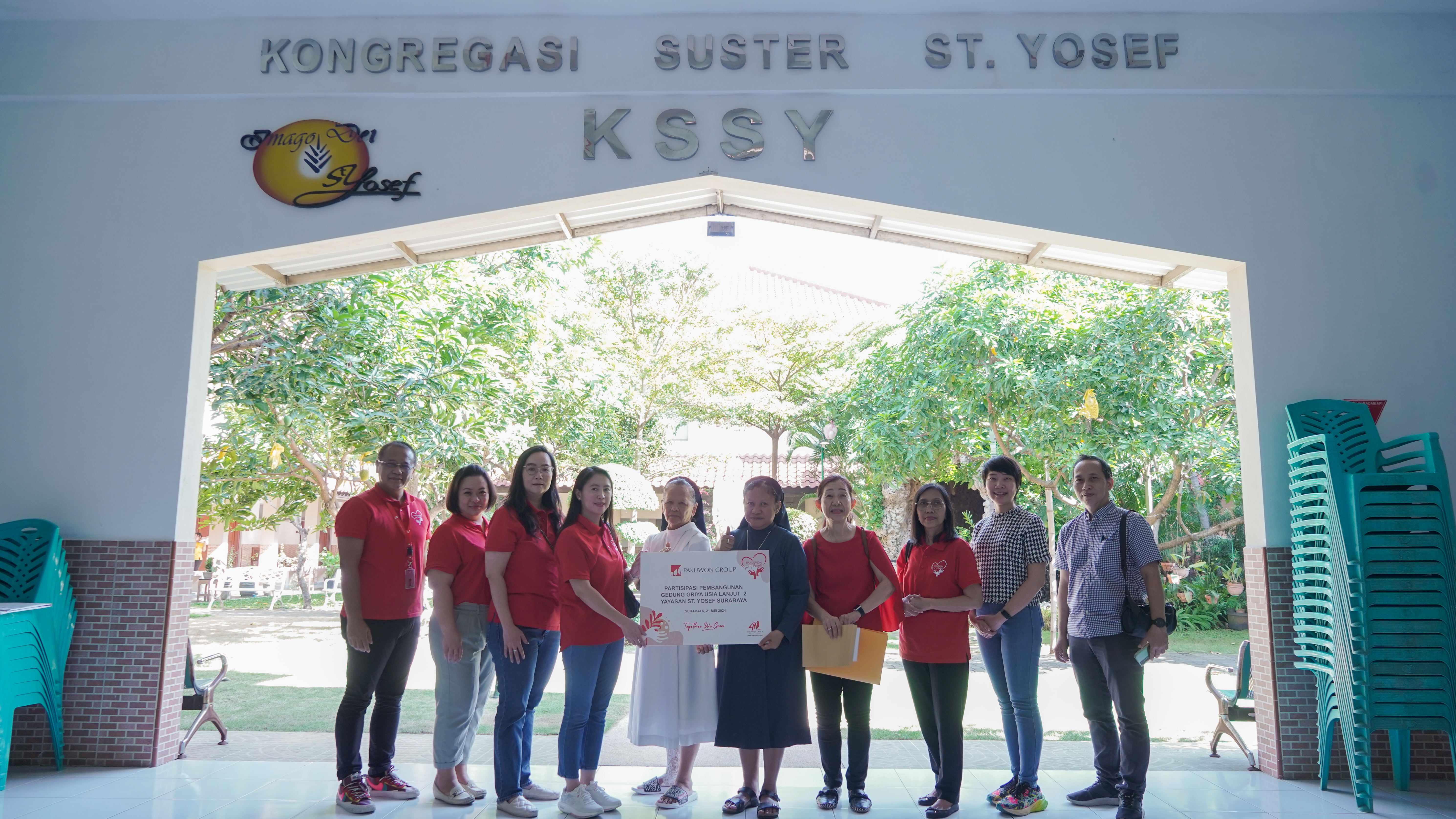 \App\Helpers\getUpload($galleryId)->alt