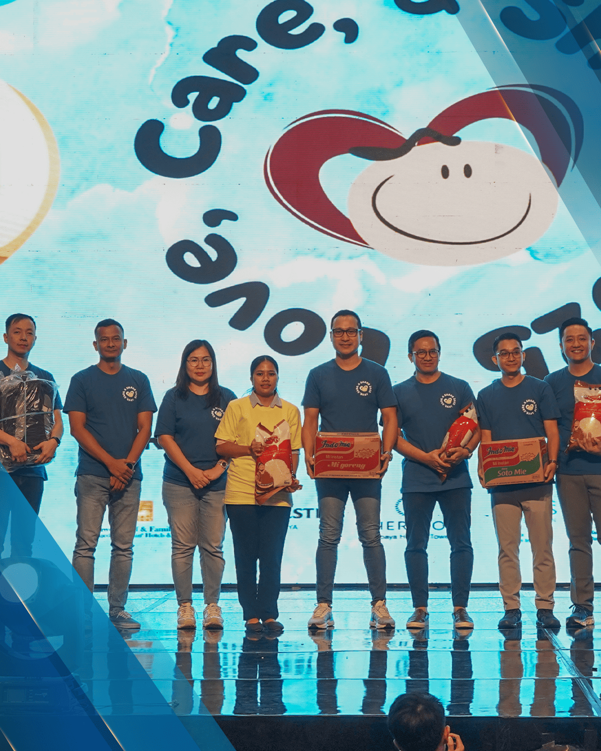 \App\Helpers\getUpload($galleryId)->alt